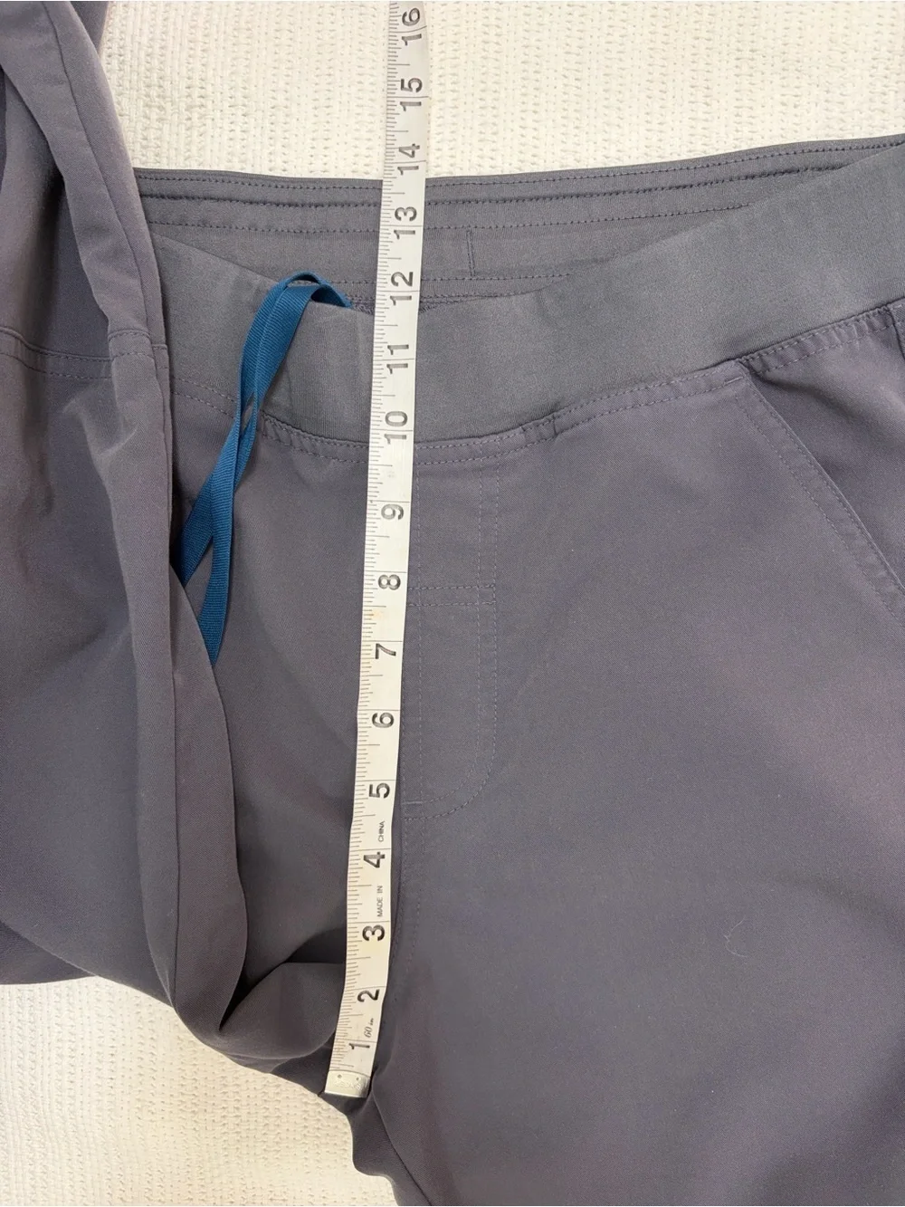 Figs Men's Scrub Set LARGE Top & M/SMALL Pants.